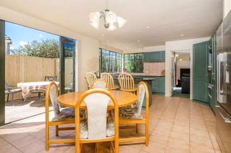 Photo of property in 7 Holgate Avenue, Herald Island, Auckland, 0618