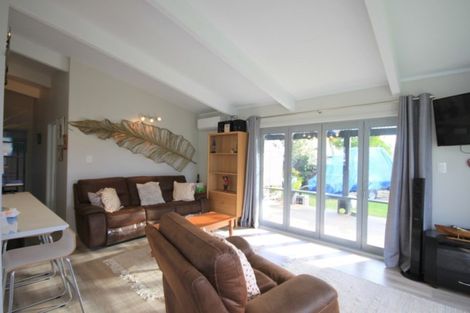 Photo of property in 147 Vista Paku, Pauanui, Hikuai, 3579