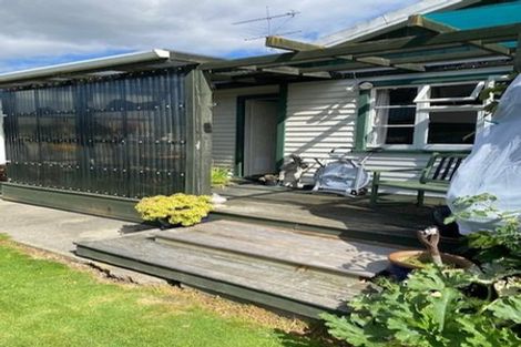 Photo of property in 16 Bank Street, Amberley, 7410