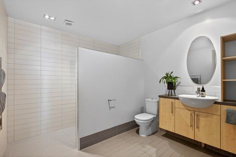 Photo of property in 52 Kirimoko Crescent, Wanaka, 9305