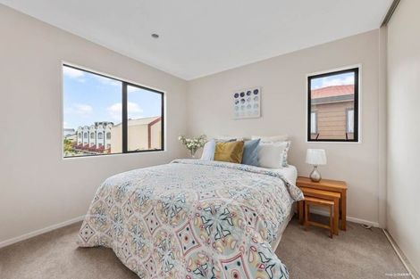 Photo of property in 27/8 Margan Avenue, New Lynn, Auckland, 0600