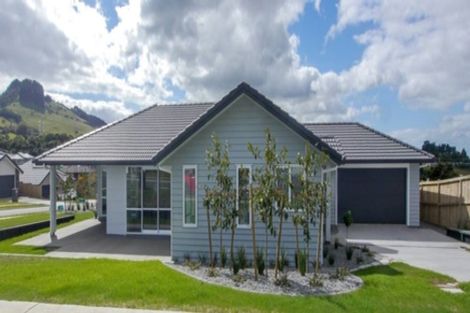 Photo of property in 16 Vogwill Road, Kumeu, 0810