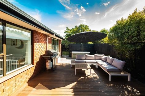 Photo of property in 265 Queenspark Drive, Parklands, Christchurch, 8083