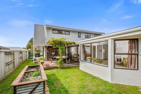 Photo of property in 287 Welcome Bay Road, Welcome Bay, Tauranga, 3112