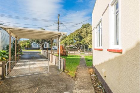 Photo of property in 19 Hutchison Crescent, Durie Hill, Whanganui, 4500