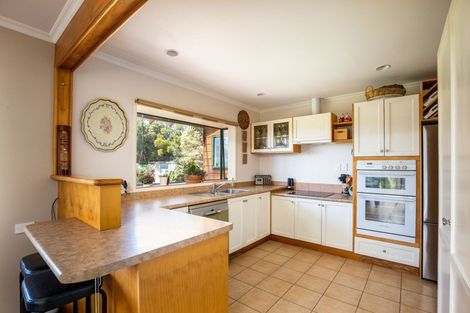 Photo of property in 537 Richmond Road, Lepperton, New Plymouth, 4373