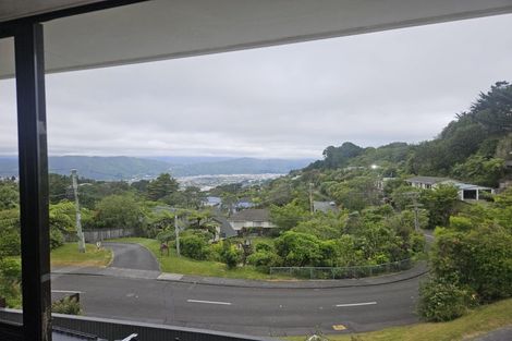 Photo of property in 179 Miromiro Road, Normandale, Lower Hutt, 5010