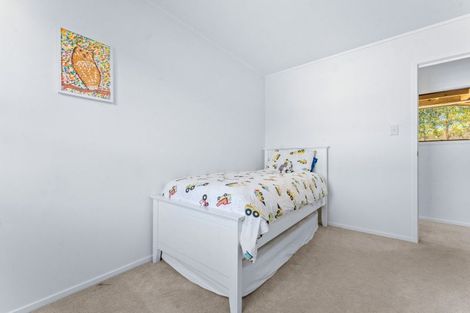 Photo of property in 10 Ardern Avenue, Stanmore Bay, Whangaparaoa, 0932