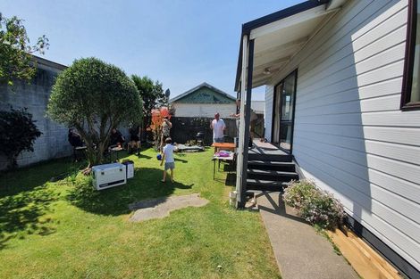 Photo of property in 6 Simeon Street, Somerfield, Christchurch, 8024
