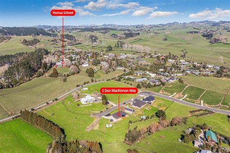 Photo of property in 5 Don Mackinnon Way, Hunua, 2583