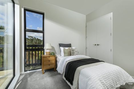 Photo of property in 36 Taiororua Avenue, Massey, Auckland, 0614