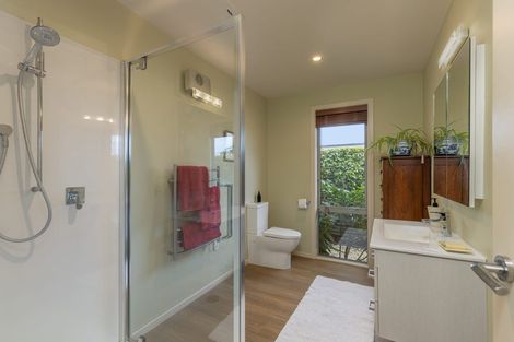 Photo of property in 2 Puketutu Grove, Motueka, 7120