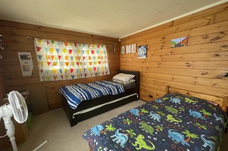 Photo of property in 2/64 Glennandrew Drive, Half Moon Bay, Auckland, 2012