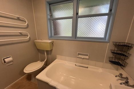 Photo of property in 51a Mana View Road, Paremata, Porirua, 5026