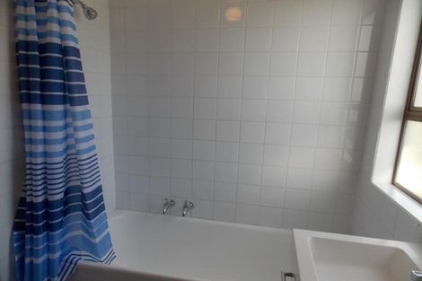 Photo of property in 1a Southern Cross Crescent, Island Bay, Wellington, 6023