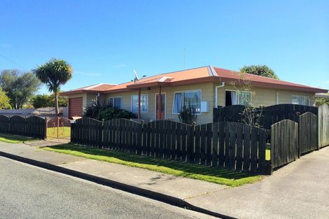 Photo of property in 1 Rimu Place, Taradale, Napier, 4112