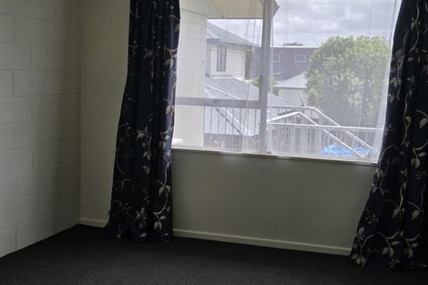 Photo of property in 2/72 Fairfield Avenue, Addington, Christchurch, 8024