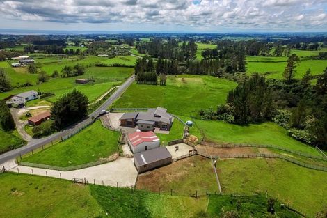Photo of property in 1375 Carrington Road, Hurworth, New Plymouth, 4371