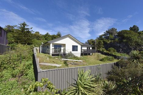 Photo of property in 5 Main Road, Redcliffs, Christchurch, 8081