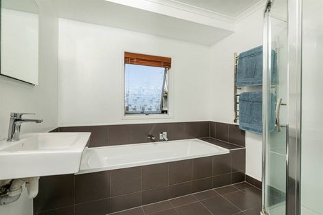 Photo of property in 26 Tabitha Crescent, Henderson, Auckland, 0612