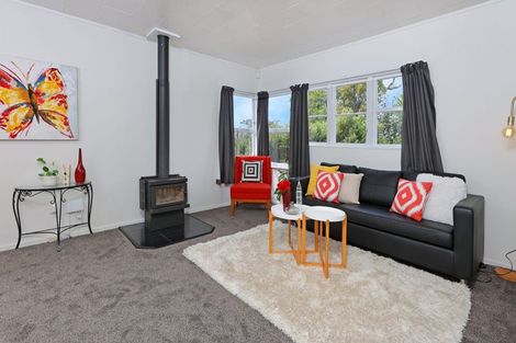 Photo of property in 39 Fitzwater Place, Henderson, Auckland, 0612