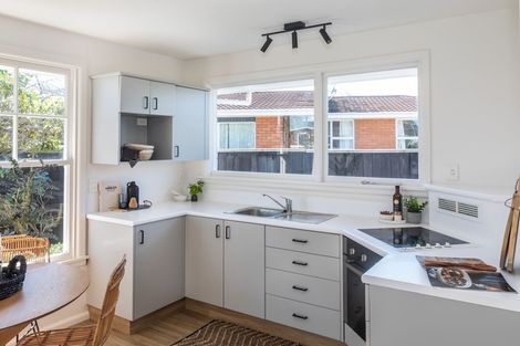 Photo of property in 298 Avonhead Road, Ilam, Christchurch, 8041