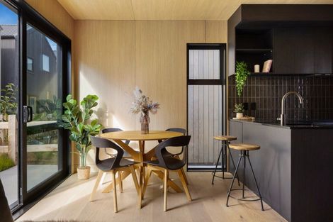 Photo of property in 13 O'meara Street, Swanson, Auckland, 0614