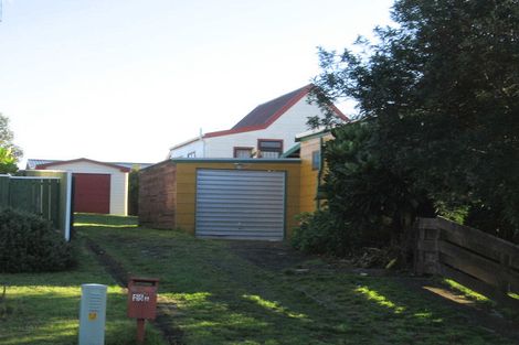 Photo of property in 25a Titoki Road, Waikanae Beach, Waikanae, 5036