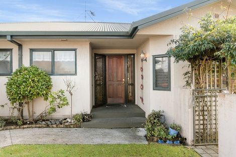 Photo of property in 1 Stableford Drive, Pyes Pa, Tauranga, 3112
