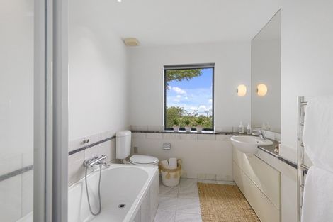 Photo of property in 142 Scarborough Road, Scarborough, Christchurch, 8081