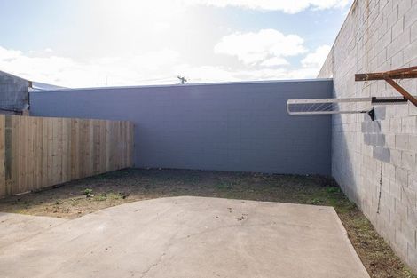 Photo of property in 33 Reid Road, South Dunedin, Dunedin, 9012