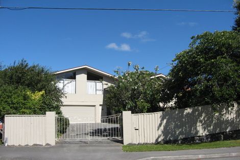 Photo of property in 237 Fifield Terrace, Opawa, Christchurch, 8023