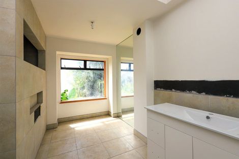 Photo of property in 2 Hadfield Terrace, Bluff Hill, Napier, 4110