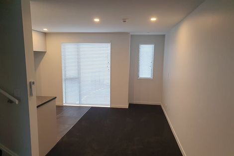 Photo of property in 35 John Street, Stokes Valley, Lower Hutt, 5019