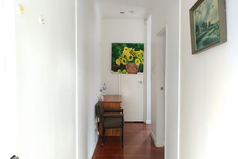 Photo of property in 1 Tyburnia Avenue, Mount Albert, Auckland, 1025