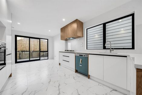 Photo of property in 45c Portadown Avenue, Pakuranga Heights, Auckland, 2010