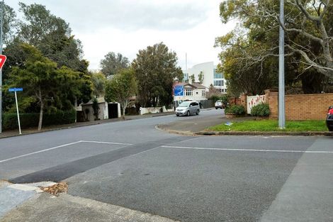 Photo of property in 3/16 Green Lane East, Remuera, Auckland, 1050