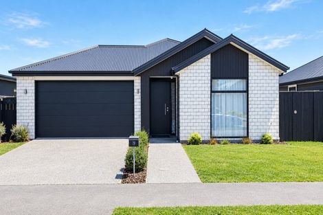 Photo of property in 19 Romney Drive, Belfast, Christchurch, 8051