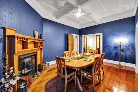 Photo of property in 68 Collins Street, Hawera, 4610