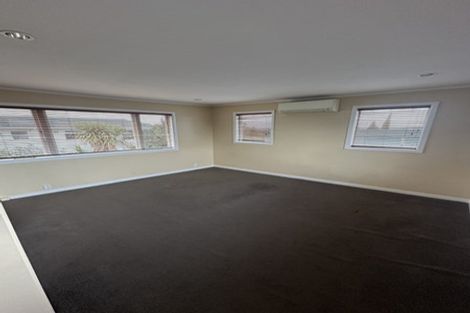 Photo of property in 71 Hamlin Road, Mount Wellington, Auckland, 1060