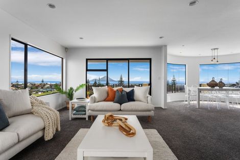 Photo of property in 11 Island View Heights, Coastlands, Whakatane, 3120