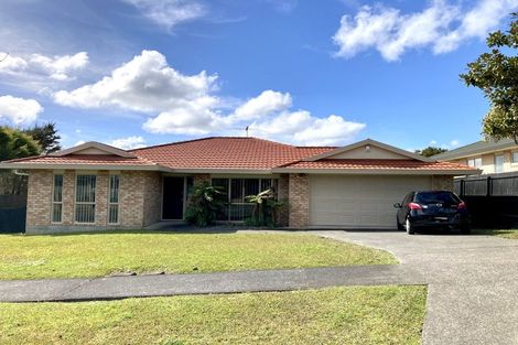 Photo of property in 41 Roy Maloney Drive, Henderson, Auckland, 0612