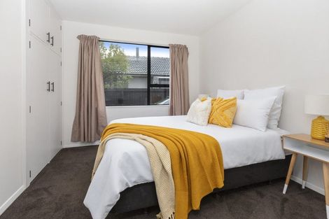 Photo of property in 10 Inca Place, Redwood, Christchurch, 8051