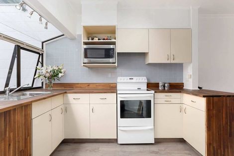 Photo of property in 55c Selwyn Avenue, Mission Bay, Auckland, 1071