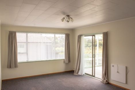 Photo of property in 27 Pipitea Place, Massey, Auckland, 0614