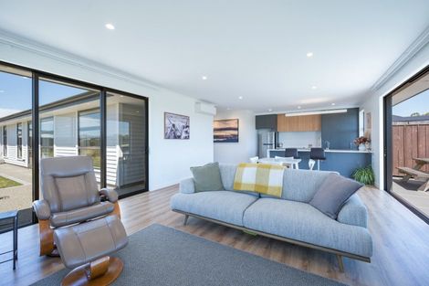 Photo of property in 67 Katania Heights, Brightwater, 7022