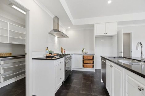 Photo of property in 14 Caldera Crescent, Pyes Pa, Tauranga, 3112