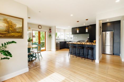 Photo of property in 61/4c Osborne Road, Amberley, 7410