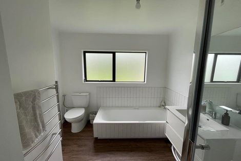 Photo of property in 10 Campbell Place, Pukehangi, Rotorua, 3015