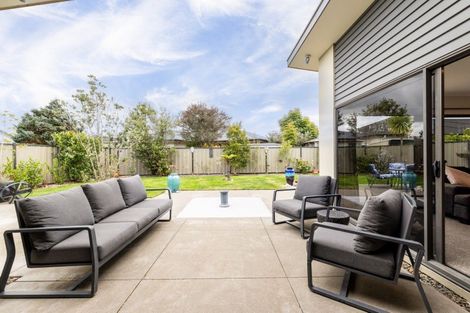 Photo of property in 27 Pinotage Drive, Greenmeadows, Napier, 4112